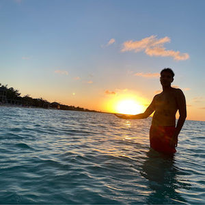 Meet your Posher, Roberto